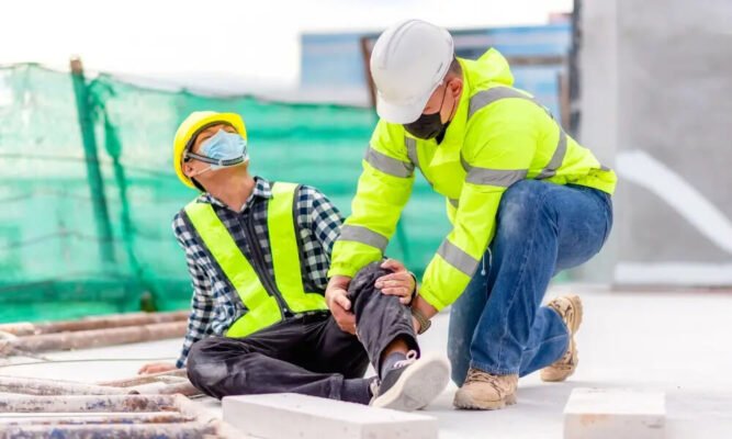 Thực trạng mua chứng chỉ an toàn nhóm 3 hiện nay